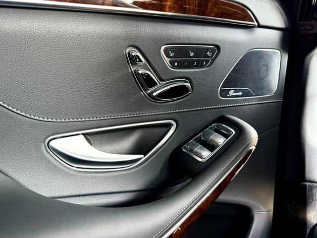 Sクラス S550ロング 法定整備付 マイバッハ仕様 SR黒革 右H シルバー×ブラックツートン 全方位カメラ 電動サンシェード パノラミックスライディングルーフ YouTube動画公開中 フルセグ 整備記録簿 禁煙(45枚目)