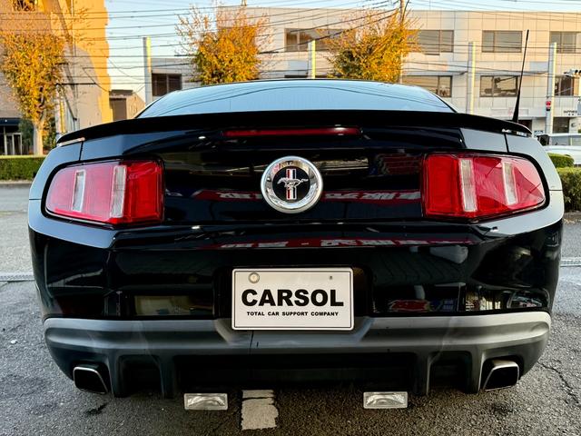 マスタング Ｖ６　プレミアム　法定整備付　６速ＭＴ　２０１２年モデル　新並　ＲＴＲ１９インチＡＷ　ラウシュエアロ＆マフラー（15枚目）