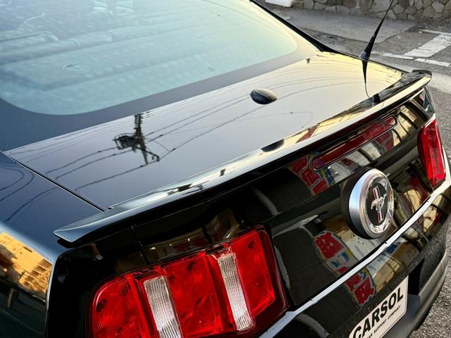 マスタング Ｖ６　プレミアム　法定整備付　６速ＭＴ　２０１２年モデル　新並　ＲＴＲ１９インチＡＷ　ラウシュエアロ＆マフラー（22枚目）