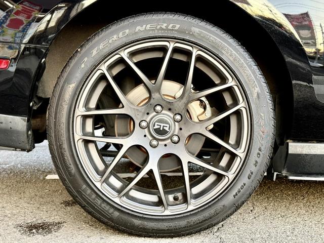 マスタング Ｖ６　プレミアム　法定整備付　６速ＭＴ　２０１２年モデル　新並　ＲＴＲ１９インチＡＷ　ラウシュエアロ＆マフラー（26枚目）