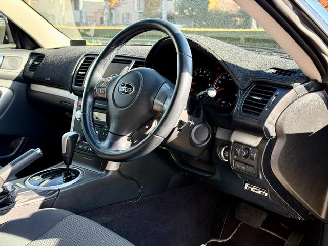 レガシィB4 2.0GT 法定整備付 ワンオーナー ビルシュタイン サスペンション サンルーフ AT プッシュスタート ターボ AWD パドルシフト(30枚目)