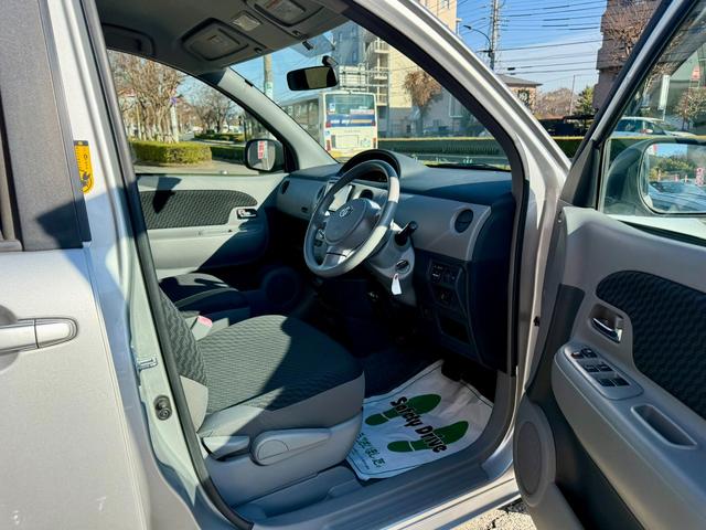 シエンタ X 純正ナビ 電動スライドドア(16枚目)