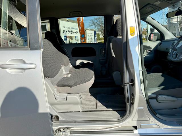 シエンタ X 純正ナビ 電動スライドドア(17枚目)