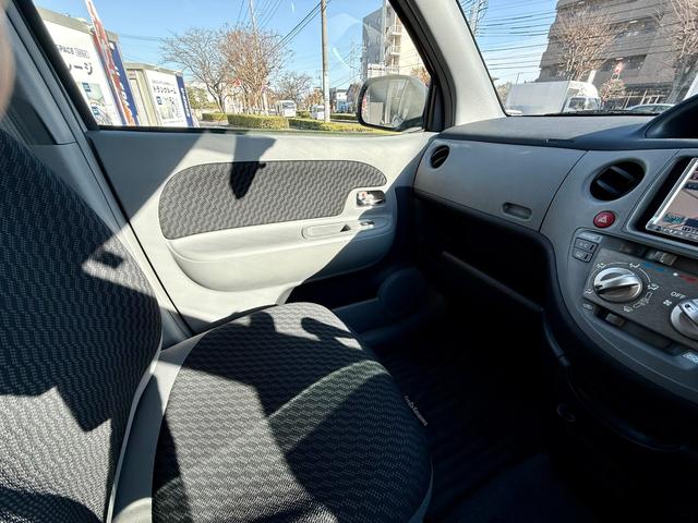 シエンタ X 純正ナビ 電動スライドドア(29枚目)