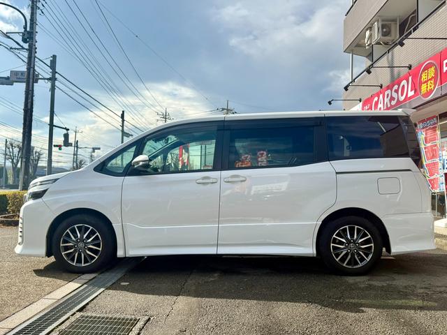 ヴォクシー ＺＳ　車検整備付　ナビＴＶ　Ｂカメラ　両電スラ　ドラレコ　Ｂｌｕｅｔｏｏｔｈ　ＢＴ接続　電動格納ドアミラー　ＳＤナビゲーション　地デジ　盗難防止システム　ハイビームアシスト　オートエアコン　衝突安全ボディ（2枚目）