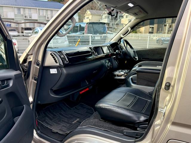 ハイエースワゴン グランドキャビン　法定整備付　ナビＴＶ　電動スライドドア　ＥＴＣ（20枚目）