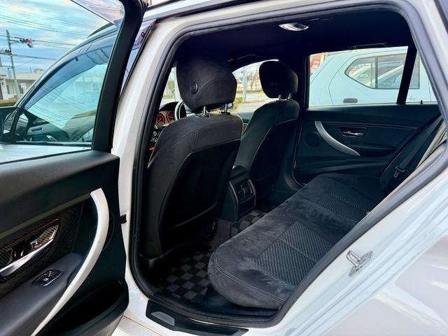 ３シリーズ ３２０ｄツーリング　Ｍスポーツ　法定整備付　ナビＴＶ　Ｂカメラ　３Ｄデザイン　パドルシフト　エアロ（25枚目）