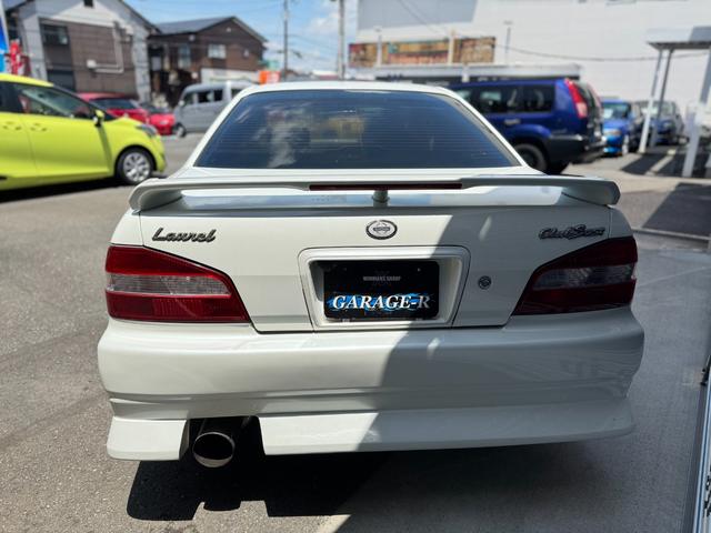 ローレル ２５クラブＳターボタイプＸスーパーハイキャス　２５クラブＳターボタイプＸスーパーハイキャス（５名）ＭＴ５速載せ替え公認済み　Ｄ－ＭＡＸ車高調　トラストインタークーラー　トラストブーストコントローラー　ＨＰＩエアクリ　ラフィックスボス（10枚目）