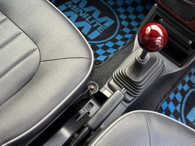 ミラジーノ ジーノ　ＭＩＮＩＬＩＴＥ１４インチＡＷ　社外ステアリング　フェンダーミラー　Ｐｉｏｎｅｅｒオーディオ　ＥＴＣ（31枚目）