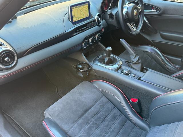 アバルト124 スパイダー ベースグレード ノーマル ブレンボキャリパー ナビ TV Bluetooth タイベル・ウォーターポンプ交換込(29枚目)