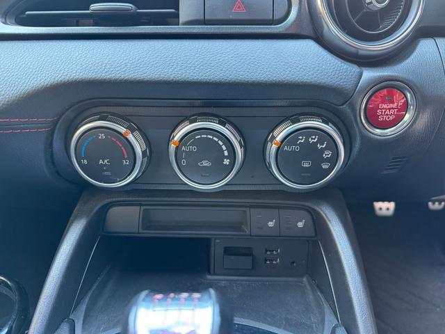 アバルト124 スパイダー ベースグレード ノーマル ブレンボキャリパー ナビ TV Bluetooth タイベル・ウォーターポンプ交換込(35枚目)