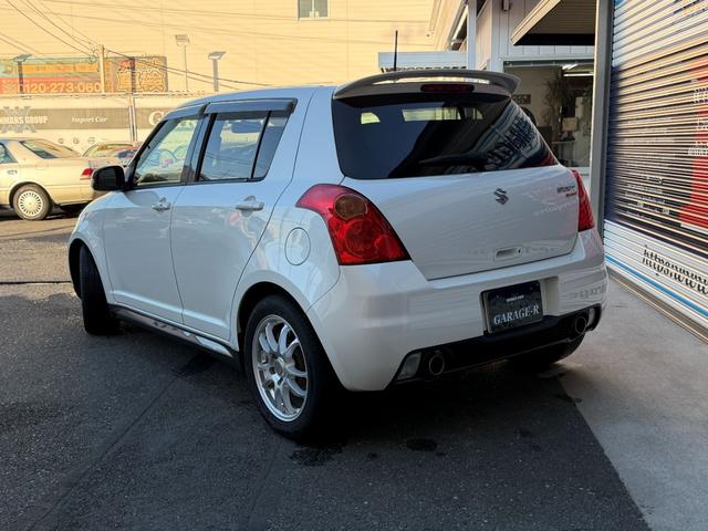 スイフト スポーツ　社外１６インチＡＷ　ＲＥＣＡＲＯシート　ストラーダナビ　ＥＴＣ　ＴＶ　Ｂｌｕｅｔｏｏｔｈ（2枚目）