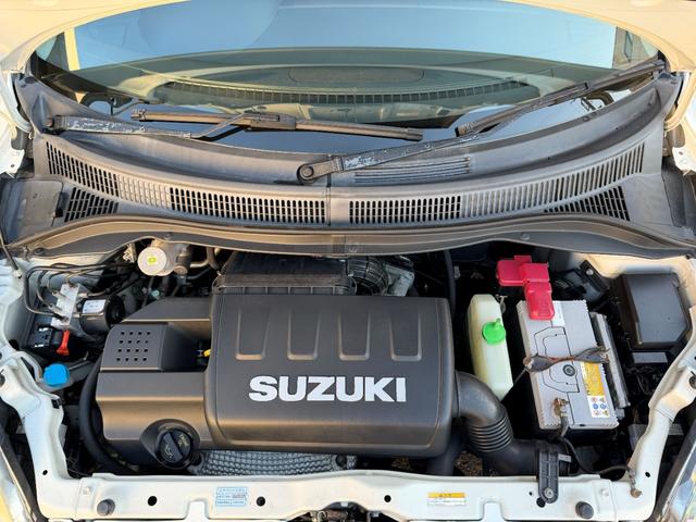 スイフト スポーツ　社外１６インチＡＷ　ＲＥＣＡＲＯシート　ストラーダナビ　ＥＴＣ　ＴＶ　Ｂｌｕｅｔｏｏｔｈ（3枚目）