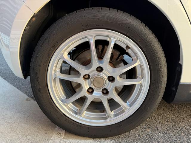 スイフト スポーツ　社外１６インチＡＷ　ＲＥＣＡＲＯシート　ストラーダナビ　ＥＴＣ　ＴＶ　Ｂｌｕｅｔｏｏｔｈ（13枚目）