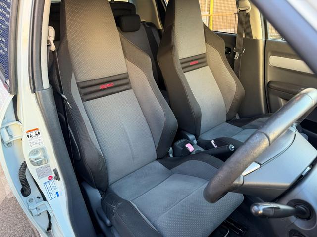 スイフト スポーツ　社外１６インチＡＷ　ＲＥＣＡＲＯシート　ストラーダナビ　ＥＴＣ　ＴＶ　Ｂｌｕｅｔｏｏｔｈ（23枚目）