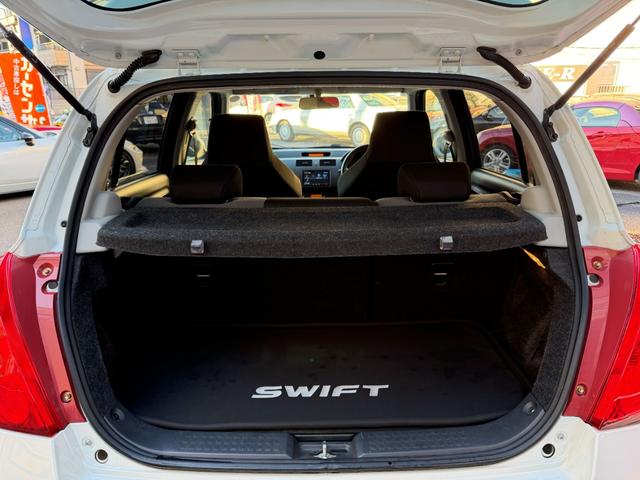 スイフト スポーツ　社外１６インチＡＷ　ＲＥＣＡＲＯシート　ストラーダナビ　ＥＴＣ　ＴＶ　Ｂｌｕｅｔｏｏｔｈ（35枚目）