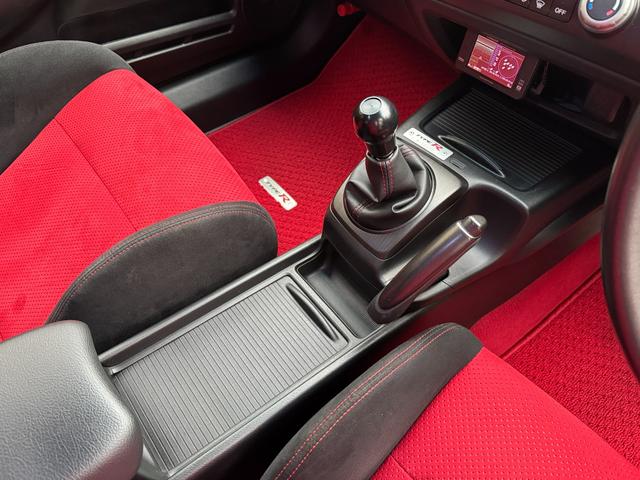 HONDA CIVIC TYPE R