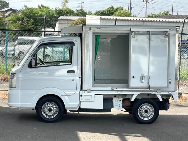 日産 ＮＴ１００クリッパートラック