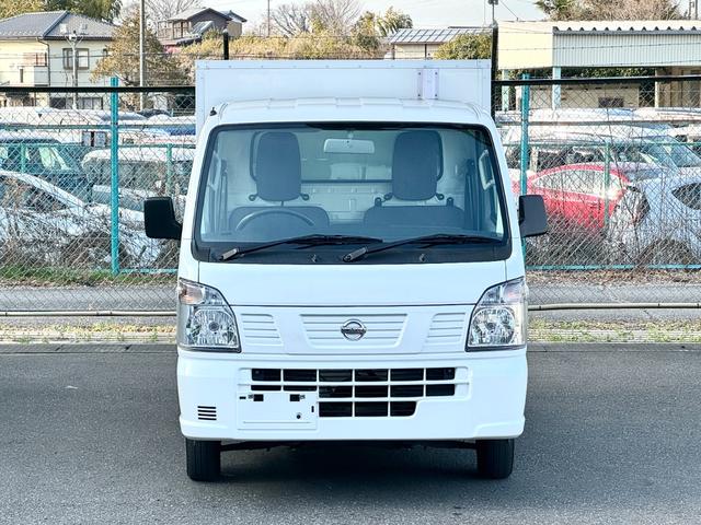 日産 ＮＴ１００クリッパートラック