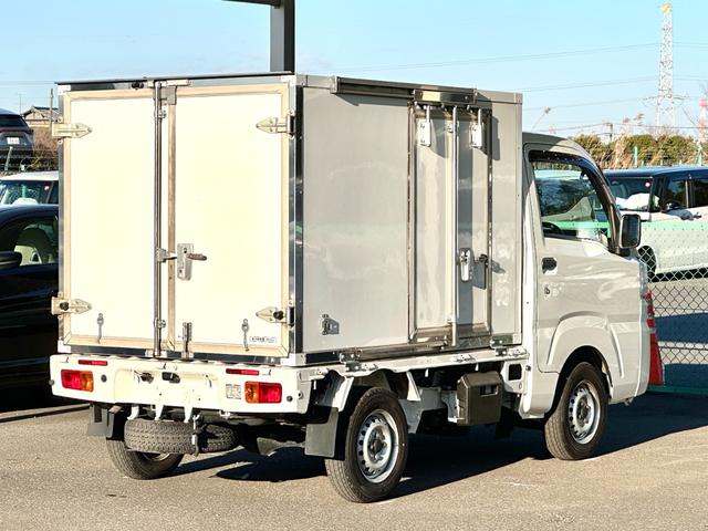 ハイゼットトラック 冷蔵冷凍車　中温‐５℃設定　日章冷凍２コンプレッサー仕様　冷蔵冷凍車　中温‐５℃設定　日章冷凍２コンプレッサー仕様　薄型エバポレータ　両側スライド扉　ＡＢＳ　樹脂製スノコ　庫内ライト　バックカメラ（15枚目）