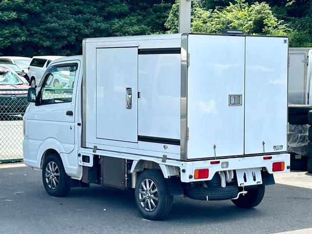 キャリイトラック ４ＷＤ　冷蔵冷凍車　中温‐５℃設定　キャリイ食品シリーズ　片側スライドドア　リヤワンタッチ扉　キーレス　パワーウィンドウ　社外ＡＷ　Ａｉｒｐｌａｙモニター　助手席エアバッグ　ＡＢＳ　ＥＴＣ　スノコ　庫内ライト　荷箱カギ（15枚目）