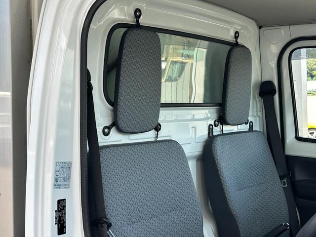 キャリイトラック ４ＷＤ　冷蔵冷凍車　中温‐５℃設定　キャリイ食品シリーズ　片側スライドドア　リヤワンタッチ扉　キーレス　パワーウィンドウ　社外ＡＷ　Ａｉｒｐｌａｙモニター　助手席エアバッグ　ＡＢＳ　ＥＴＣ　スノコ　庫内ライト　荷箱カギ（22枚目）