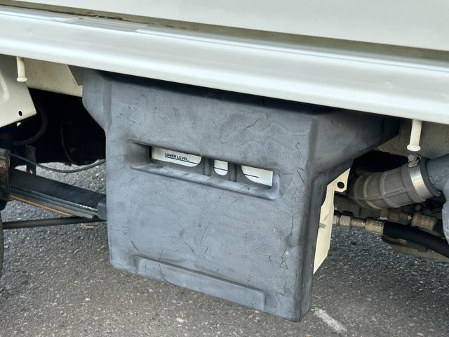 キャリイトラック ４ＷＤ　冷蔵冷凍車　中温‐５℃設定　キャリイ食品シリーズ　片側スライドドア　リヤワンタッチ扉　キーレス　パワーウィンドウ　社外ＡＷ　Ａｉｒｐｌａｙモニター　助手席エアバッグ　ＡＢＳ　ＥＴＣ　スノコ　庫内ライト　荷箱カギ（46枚目）