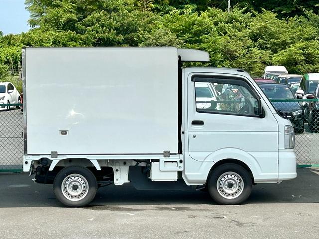 キャリイトラック 低温冷蔵冷凍車　－３０℃設定　菱重コールドチェーン２コンプレッサー仕様　薄箱仕様　片側スライドドア　リヤワンタッチ扉　パワーウィンドウ　助手席エアバック　ＡＢＳ　ＥＴＣ　左右９０度ストッパー　樹脂製スノコ　庫内ライト　荷箱カギ（12枚目）