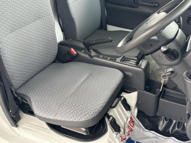 キャリイトラック ２ＷＡＹ　スタンバイ付き冷蔵冷凍車　中温－５℃設定　キャリイ食品シリーズ　片側スライドドア　リヤワンタッチ扉　外部電源用スタンバイケーブル　キーレス　ＰＷ　社外ナビ　バックカメラ　ＥＴＣ　助手席エアバッグ　ＡＢＳ　スノコ　庫内ライト（22枚目）