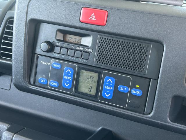 ハイゼットトラック FRP中温冷蔵冷凍車 -7℃設定 ダイハツ純正 デンソー冷凍機 片側スライドドア リヤワンタッチ扉 助手席エアバック ABS ETC バックカメラ 90度ストッパー 樹脂製スノコ 庫内ライト 荷箱カギ(26枚目)