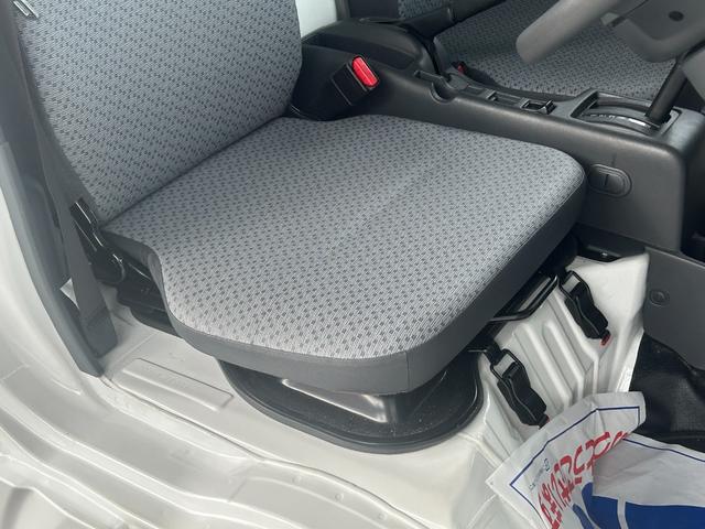 キャリイトラック 低温冷蔵冷凍車　－３０℃設定　菱重コールドチェーン冷凍機　２コンプレッサー仕様　薄箱仕様　片側スライドドア　リヤワンタッチ扉　キーレス　ＰＷ　ＥＴＣ　助手席エアバッグ　ＡＢＳ　左右９０度ストッパー　樹脂製スノコ　庫内ライト（25枚目）