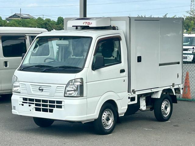 ＮＴ１００クリッパートラック 冷蔵冷凍車　－５℃設定　菱重コールドチェーン２コンプ仕様　菱重コールドチェーン２コンプレッサー冷凍機　片側スライドドア　リヤワンタッチ扉　バックカメラ　デジタルミラー　ＥＴＣ　９０度ストッパー　樹脂製スノコ　庫内ライト　荷箱カギ（8枚目）