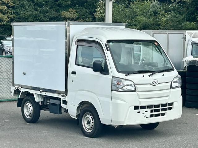 ハイゼットトラック 低温冷蔵冷凍車　－２２℃設定　ダイハツ純正　デンソー冷凍機　片側ドア　リヤロックロッド扉　キーレス　パワーウィンドウ　助手席エアバッグ　ＡＢＳ　９０度ストッパー　樹脂製スノコ　庫内ライト　荷箱カギ（9枚目）