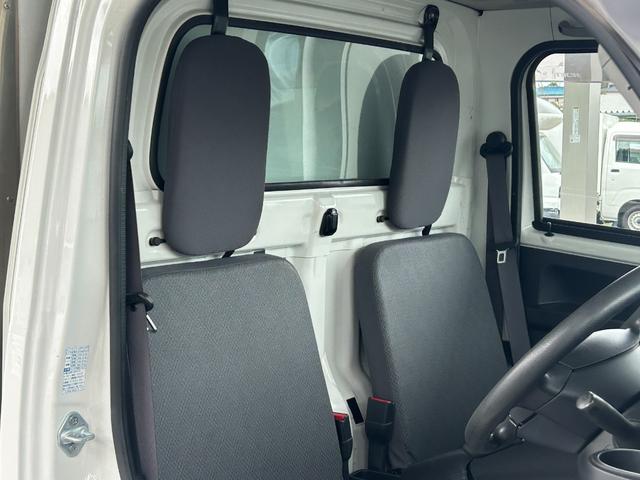 ハイゼットトラック 低温冷蔵冷凍車　－２２℃設定　ダイハツ純正　デンソー冷凍機　片側ドア　リヤロックロッド扉　キーレス　パワーウィンドウ　助手席エアバッグ　ＡＢＳ　９０度ストッパー　樹脂製スノコ　庫内ライト　荷箱カギ（23枚目）