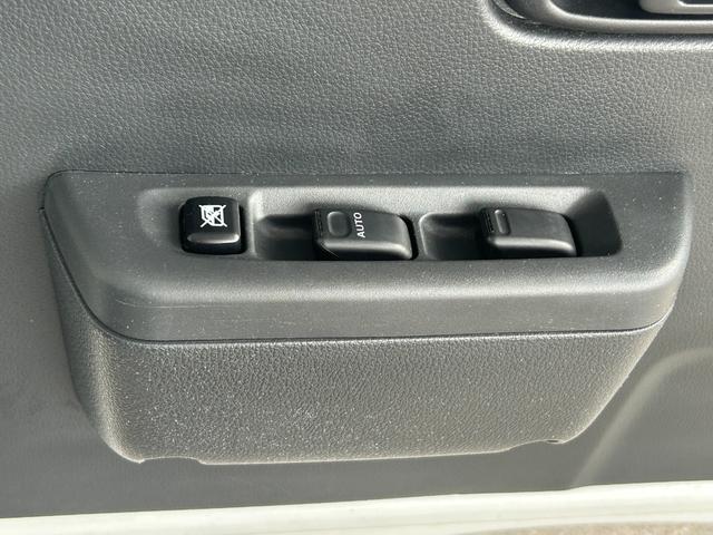 ハイゼットトラック 低温冷蔵冷凍車　－２２℃設定　ダイハツ純正　デンソー冷凍機　片側ドア　リヤロックロッド扉　キーレス　パワーウィンドウ　助手席エアバッグ　ＡＢＳ　９０度ストッパー　樹脂製スノコ　庫内ライト　荷箱カギ（28枚目）