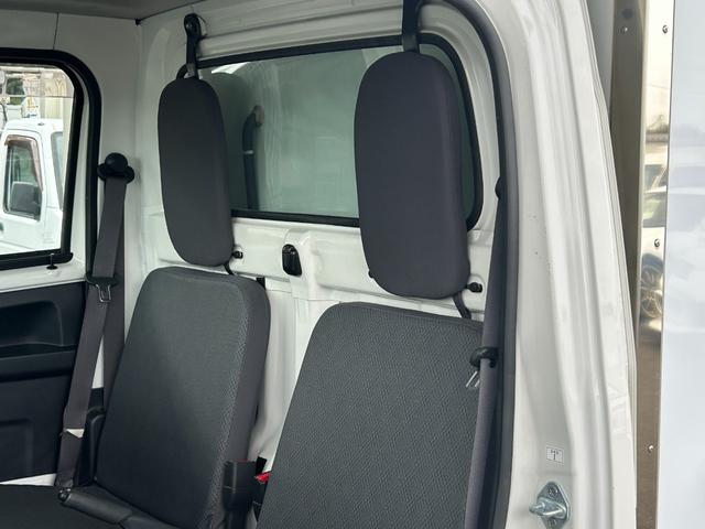 ハイゼットトラック 低温冷蔵冷凍車　－２２℃設定　ダイハツ純正　デンソー冷凍機　片側ドア　リヤロックロッド扉　キーレス　パワーウィンドウ　助手席エアバッグ　ＡＢＳ　９０度ストッパー　樹脂製スノコ　庫内ライト　荷箱カギ（32枚目）