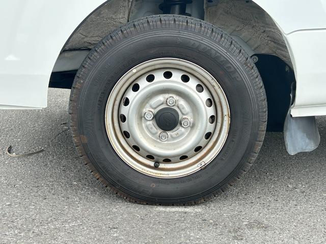 ハイゼットトラック 低温冷蔵冷凍車　－２２℃設定　ダイハツ純正　デンソー冷凍機　片側ドア　リヤロックロッド扉　キーレス　パワーウィンドウ　助手席エアバッグ　ＡＢＳ　９０度ストッパー　樹脂製スノコ　庫内ライト　荷箱カギ（44枚目）