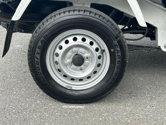 ハイゼットトラック ４ＷＤ　低温冷蔵冷凍車　－２２℃設定　ダイハツ純正　デンソー冷凍機　片側ドア　リヤロックロッド扉　キーレス　パワーウィンドウ　ＥＴＣ　助手席エアバッグ　ＡＢＳ　９０度ストッパー　樹脂製スノコ　庫内ライト　荷箱カギ（51枚目）