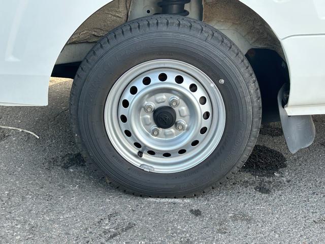 ハイゼットトラック ４ＷＤ　低温冷蔵冷凍車　－２２℃設定　ダイハツ純正　デンソー冷凍機　片側ドア　リヤロックロッド扉　キーレス　パワーウィンドウ　ＥＴＣ　助手席エアバッグ　ＡＢＳ　９０度ストッパー　樹脂製スノコ　庫内ライト　荷箱カギ（47枚目）