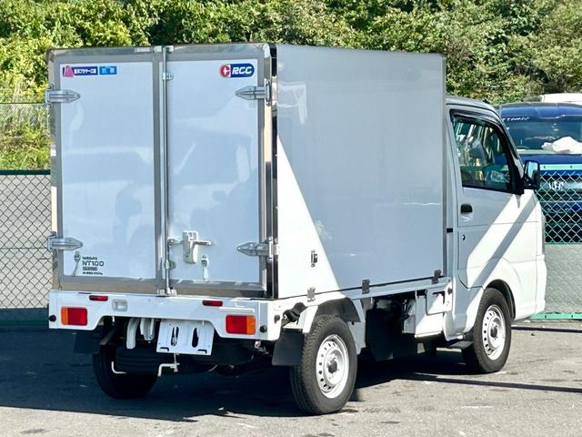 ＮＴ１００クリッパートラック 低温冷蔵冷凍車　－３０℃設定　菱重コールドチェーン　菱重コールドチェーン冷凍機　２コンプレッサー仕様　片側スライドドア　キーレス　ＰＷ　社外ナビ・ＴＶ・バックカメラ・ＥＴＣ　ドラレコ　９０度ストッパー　保冷カーテン　樹脂製スノコ　庫内ライト　荷箱カギ（5枚目）