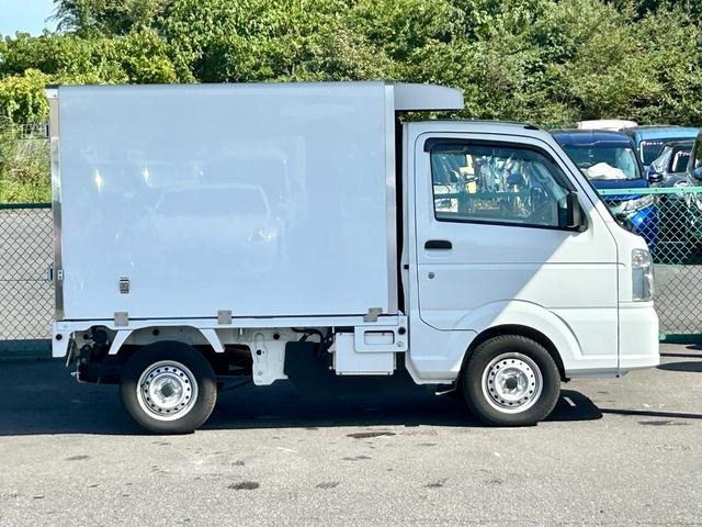 ＮＴ１００クリッパートラック 低温冷蔵冷凍車　－３０℃設定　菱重コールドチェーン　菱重コールドチェーン冷凍機　２コンプレッサー仕様　片側スライドドア　キーレス　ＰＷ　社外ナビ・ＴＶ・バックカメラ・ＥＴＣ　ドラレコ　９０度ストッパー　保冷カーテン　樹脂製スノコ　庫内ライト　荷箱カギ（12枚目）