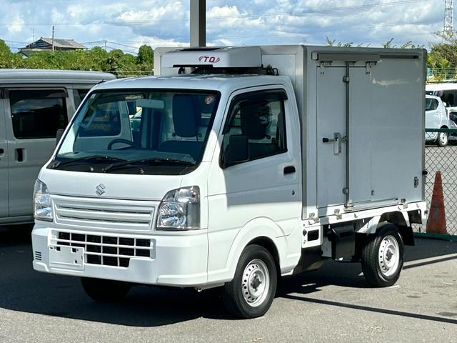 キャリイトラック 冷蔵冷凍車 中温-5℃設定 菱重コールドチェーン2コンプ仕様 菱重コールドチェーン2コンプレッサー冷凍機 薄型エバポレータ 片側スライドドア リヤワンタッチ扉 キーレス PW 助手席エアバッグ ABS 左右90度ストッパー 樹脂製スノコ 庫内ライト 荷箱カギ(8枚目)