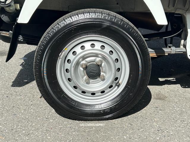 キャリイトラック 冷蔵冷凍車 中温-5℃設定 菱重コールドチェーン2コンプ仕様 菱重コールドチェーン2コンプレッサー冷凍機 薄型エバポレータ 片側スライドドア リヤワンタッチ扉 キーレス PW 助手席エアバッグ ABS 左右90度ストッパー 樹脂製スノコ 庫内ライト 荷箱カギ(46枚目)