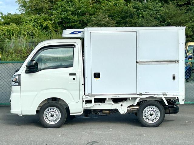 ハイゼットトラック ４ＷＤ　低温冷蔵冷凍車　－２５℃設定　サーマルマスター冷凍機　サーマルマスター２コンプレッサー冷凍機　スーパーカーゴ仕様　スマートアシスト　ＬＥＤパック　省力パック　プッシュスタート　電動格納ミラー　ＥＴＣ　ラッシングレール　床下フック　９０度ストッパー　スノコ（10枚目）