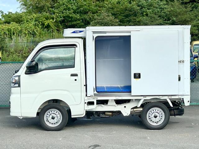 ハイゼットトラック ４ＷＤ　低温冷蔵冷凍車　－２５℃設定　サーマルマスター冷凍機　サーマルマスター２コンプレッサー冷凍機　スーパーカーゴ仕様　スマートアシスト　ＬＥＤパック　省力パック　プッシュスタート　電動格納ミラー　ＥＴＣ　ラッシングレール　床下フック　９０度ストッパー　スノコ（11枚目）