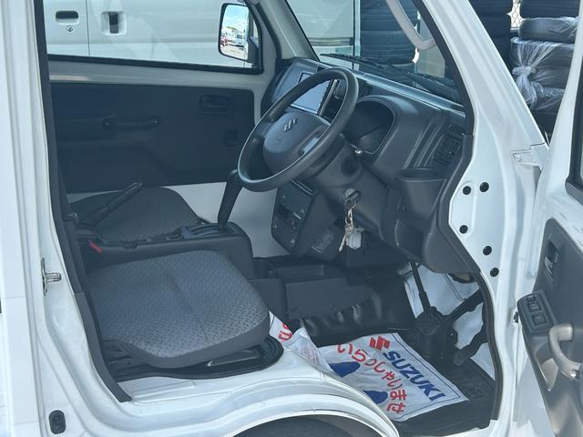 キャリイトラック ４ＷＤ　低温冷蔵冷凍車　－２０℃設定　キャリイ食品シリーズ　片側スライドドア　リヤロックロット扉　キーレス　パワーウィンドウ　バックカメラ　助手席エアバッグ　ＡＢＳ　左右９０度ストッパー　保冷カーテン　スノコ　庫内ライト　荷箱カギ（4枚目）