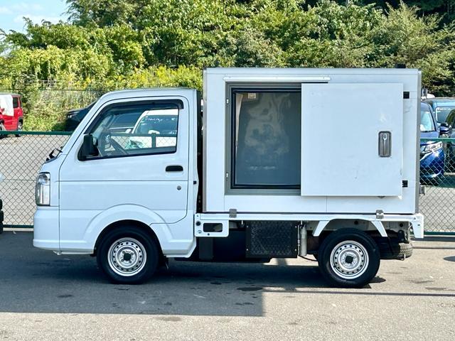 キャリイトラック ４ＷＤ　低温冷蔵冷凍車　－２０℃設定　キャリイ食品シリーズ　片側スライドドア　リヤロックロット扉　キーレス　パワーウィンドウ　バックカメラ　助手席エアバッグ　ＡＢＳ　左右９０度ストッパー　保冷カーテン　スノコ　庫内ライト　荷箱カギ（11枚目）