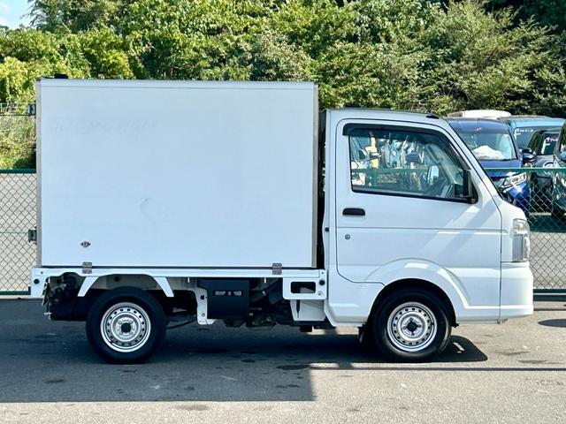 キャリイトラック ４ＷＤ　低温冷蔵冷凍車　－２０℃設定　キャリイ食品シリーズ　片側スライドドア　リヤロックロット扉　キーレス　パワーウィンドウ　バックカメラ　助手席エアバッグ　ＡＢＳ　左右９０度ストッパー　保冷カーテン　スノコ　庫内ライト　荷箱カギ（12枚目）