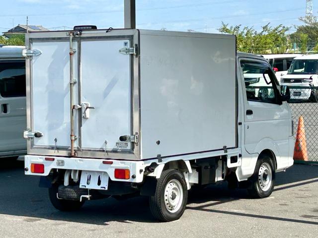 キャリイトラック ４ＷＤ　低温冷蔵冷凍車　－２０℃設定　キャリイ食品シリーズ　片側スライドドア　リヤロックロット扉　キーレス　パワーウィンドウ　バックカメラ　助手席エアバッグ　ＡＢＳ　左右９０度ストッパー　保冷カーテン　スノコ　庫内ライト　荷箱カギ（14枚目）