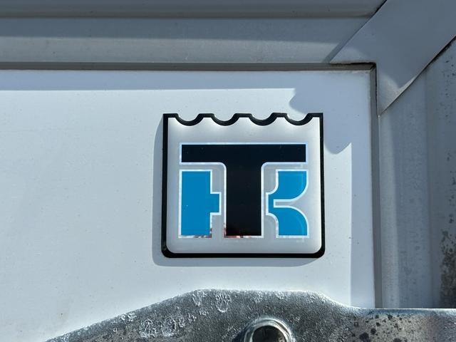 キャリイトラック 4WD 低温冷蔵冷凍車 -20℃設定 キャリイ食品シリーズ サーモキング冷凍機 片側スライドドア リヤロックロッド扉 キーレス PW バックカメラ ETC 助手席エアバッグ ABS 90度ストッパー 保冷カーテン 樹脂製スノコ 庫内ライト(47枚目)